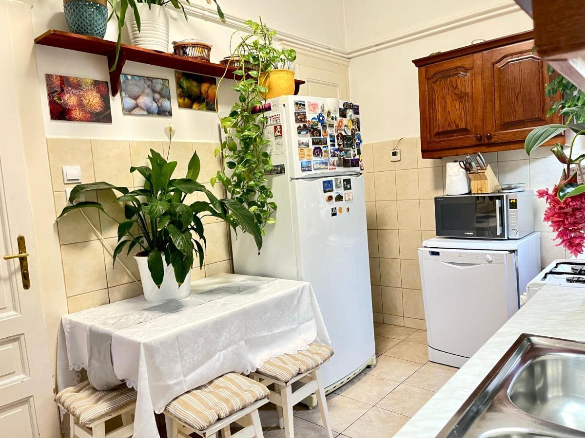 Margaret Bridge Cosy Flat Lejlighed Budapest Eksteriør billede